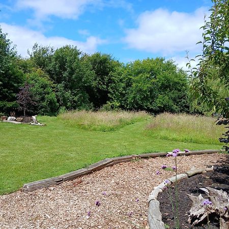 Three Oaks Nursery Chichester Exterior foto